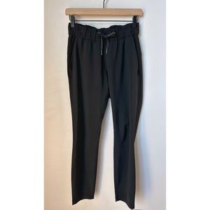 Lululemon On the Fly Pant *Woven Black Size 2
